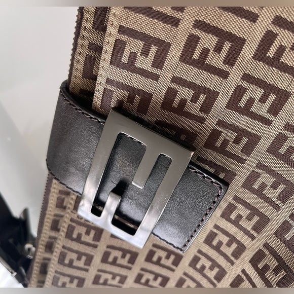 FENDI Zucchino Baguette Shoulder Bag - Picture 5 of 17